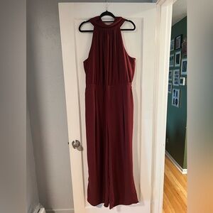 Elegant Burgundy Sleeveless Dress